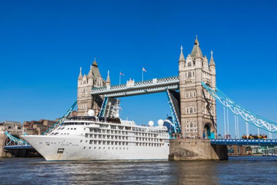 Luxury Cruise Ship Silver Wind Passing Through Tower Bridge